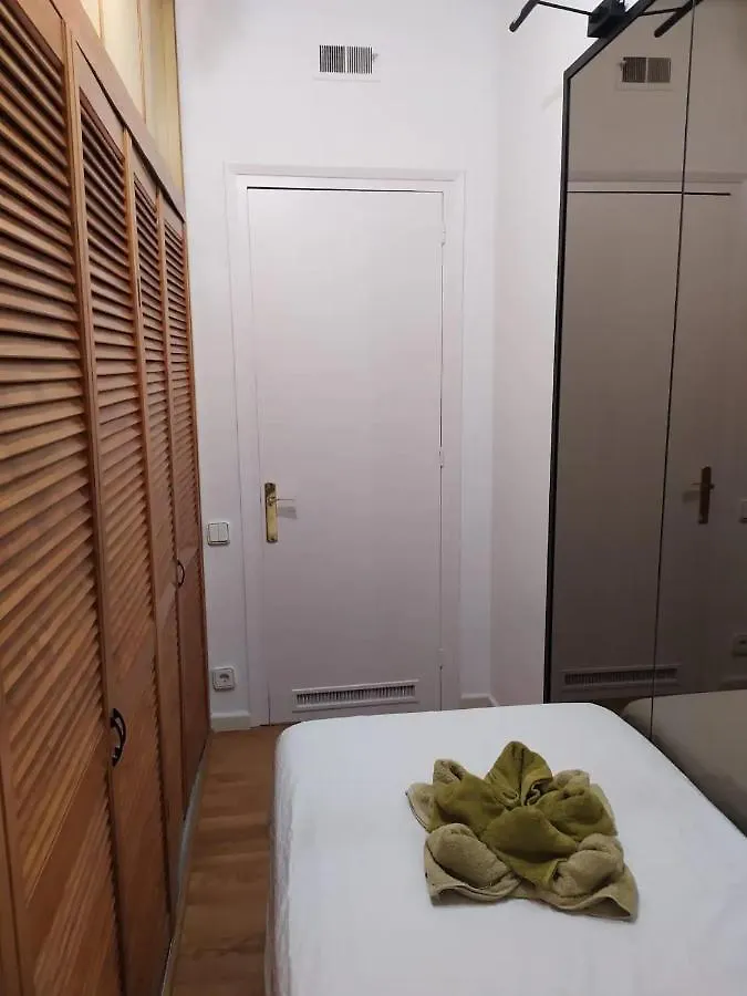 Rooms Arago Barcelona 0*,