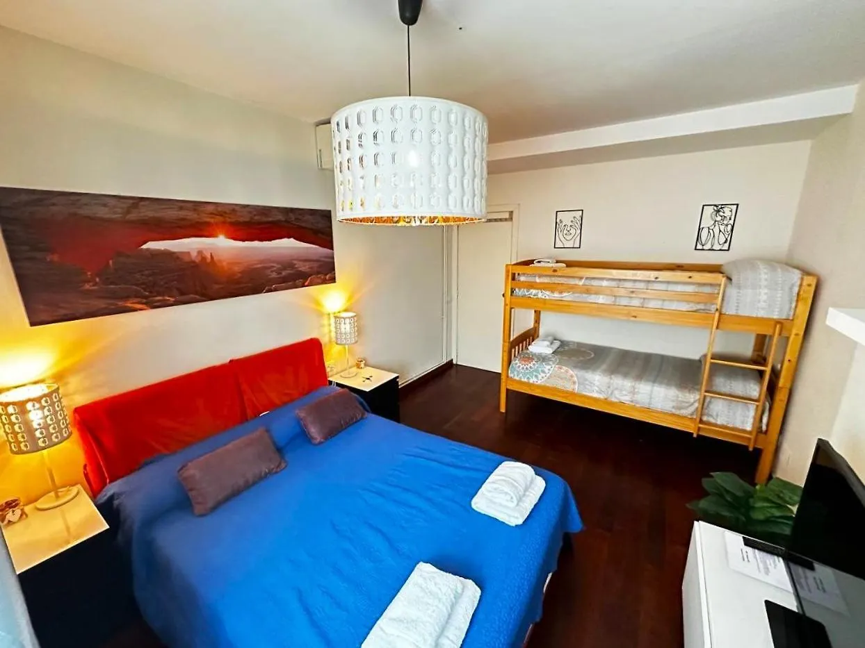 Rooms Arago Barcelona 0*,  Spanien